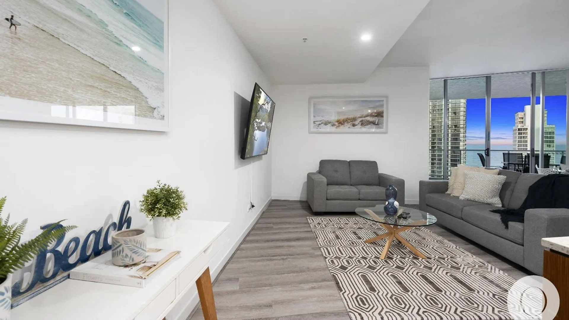 Apartment Wings Penthouses - Qstay Gold Coast Australia