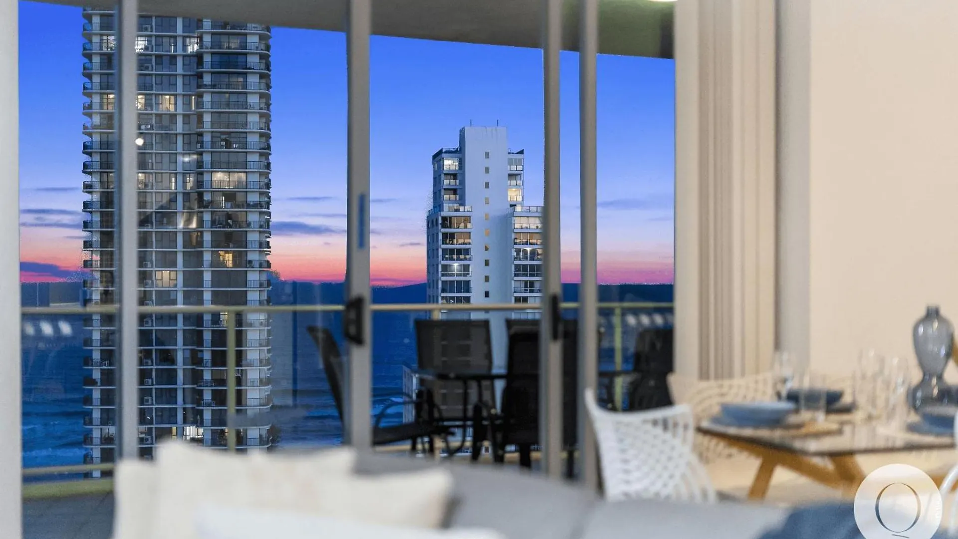 Wings Penthouses - Qstay Gold Coast Australia