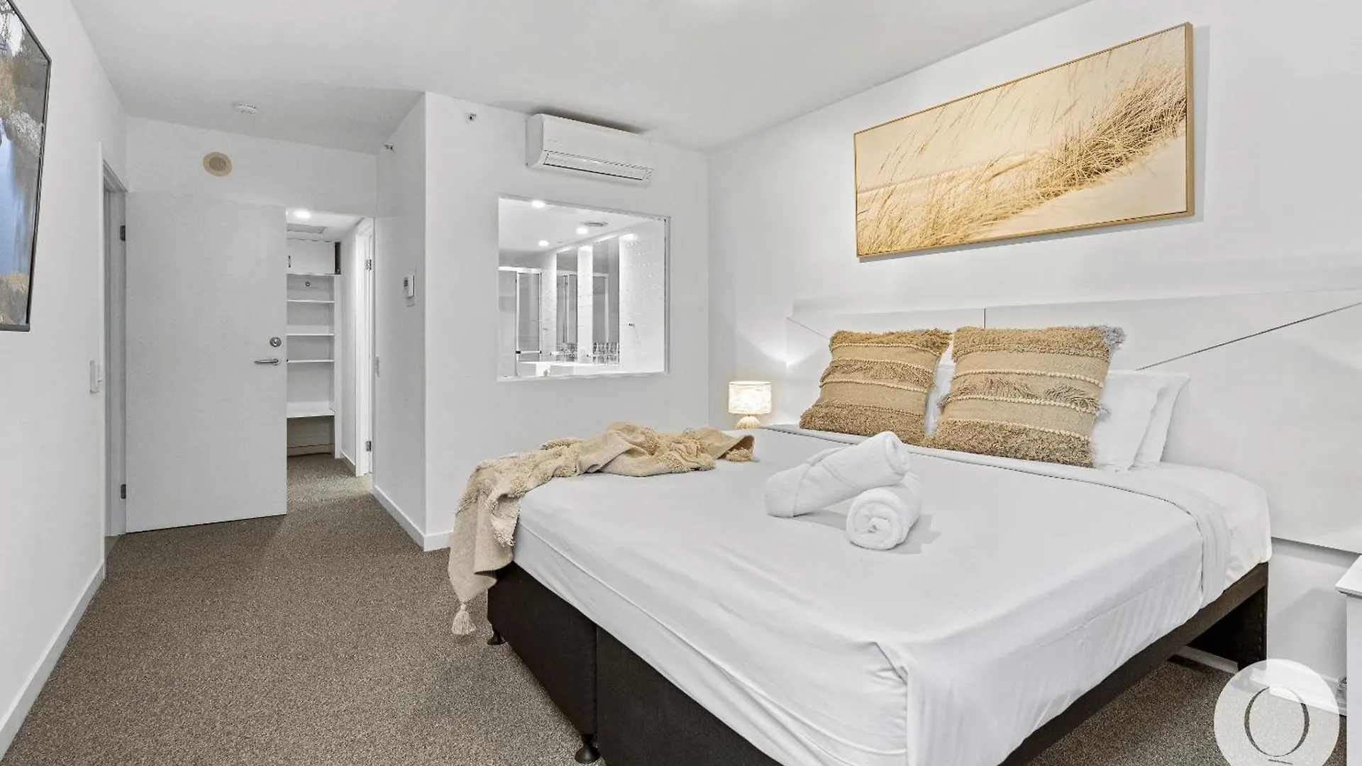 Apartment Wings Penthouses - Qstay Gold Coast Australia