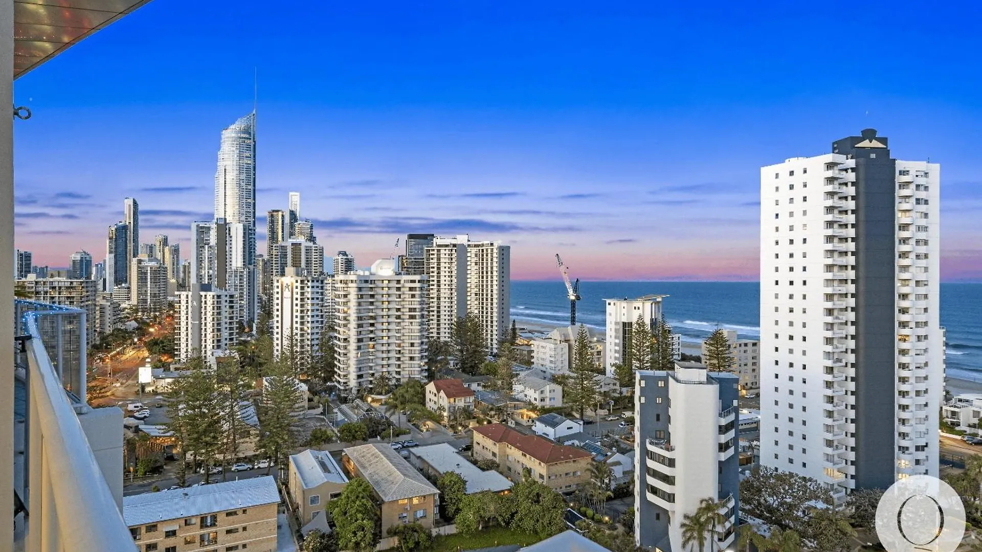 Apartment Wings Penthouses - Qstay Gold Coast Australia