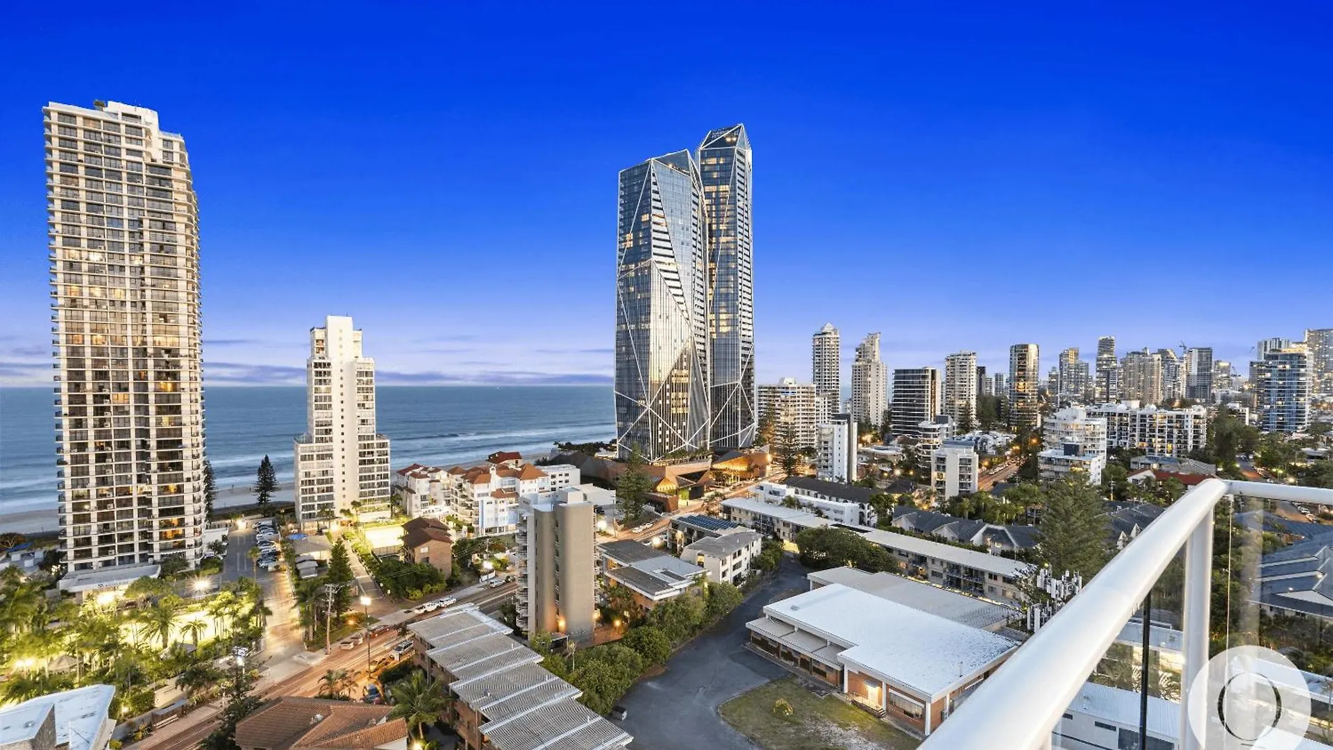 Wings Penthouses - Qstay Gold Coast 0*,