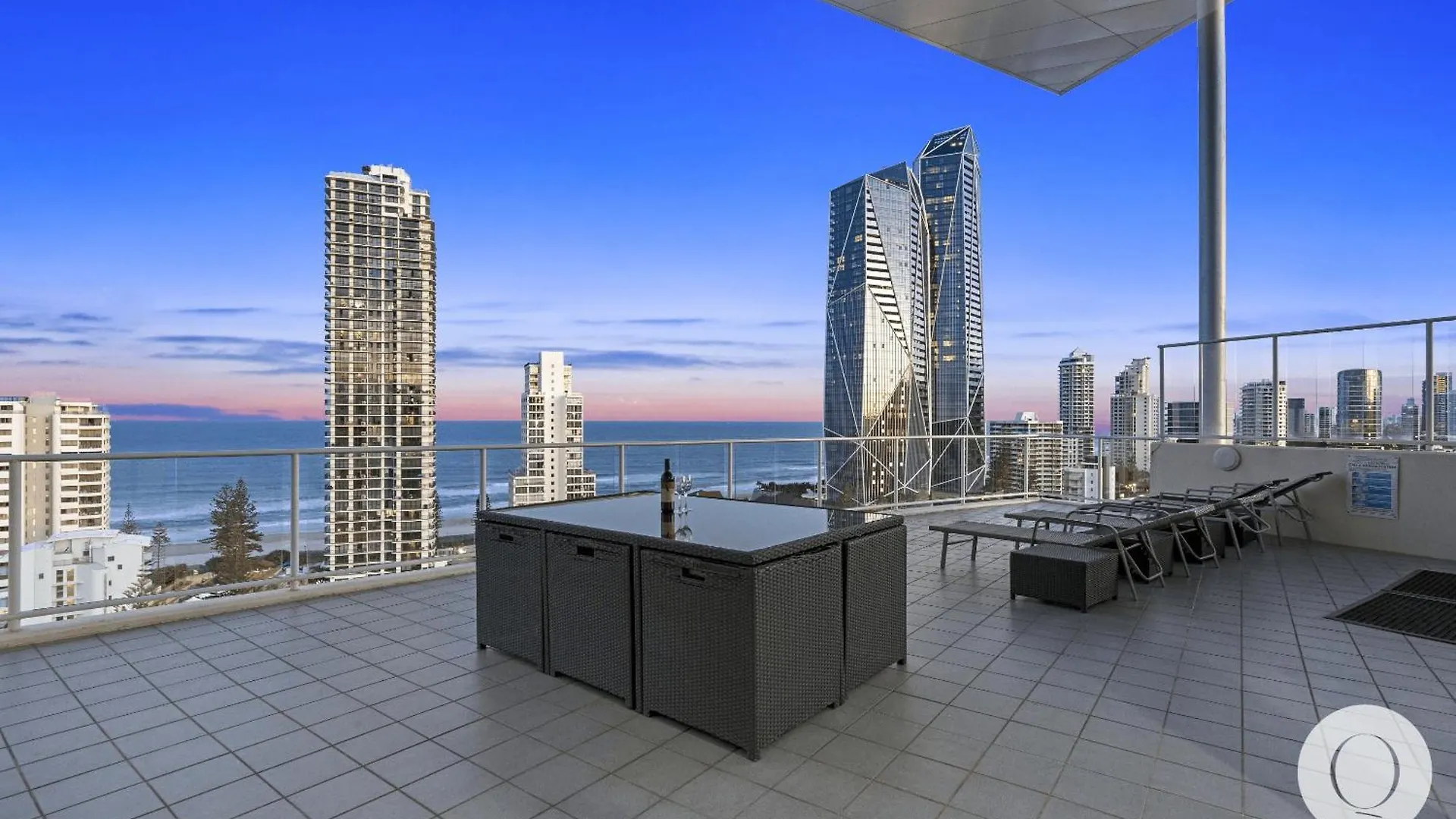 Wings Penthouses - Qstay Gold Coast Apartment